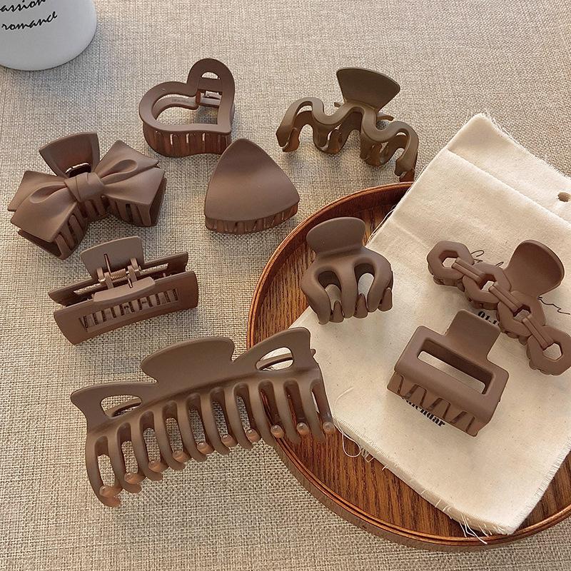 New Hair Claws Elegant Acrylic Hairpins Barrette Crab Hair Clips Headwear for Women Girls Fashion Hair Accessories Gifts