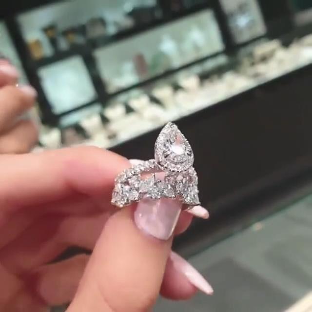 

Новый креативный свадебный комплект колец для женщин с кристаллами циркония высокого качества из 2 предметов серебряного цвета трендовые ювелирные изделия 10