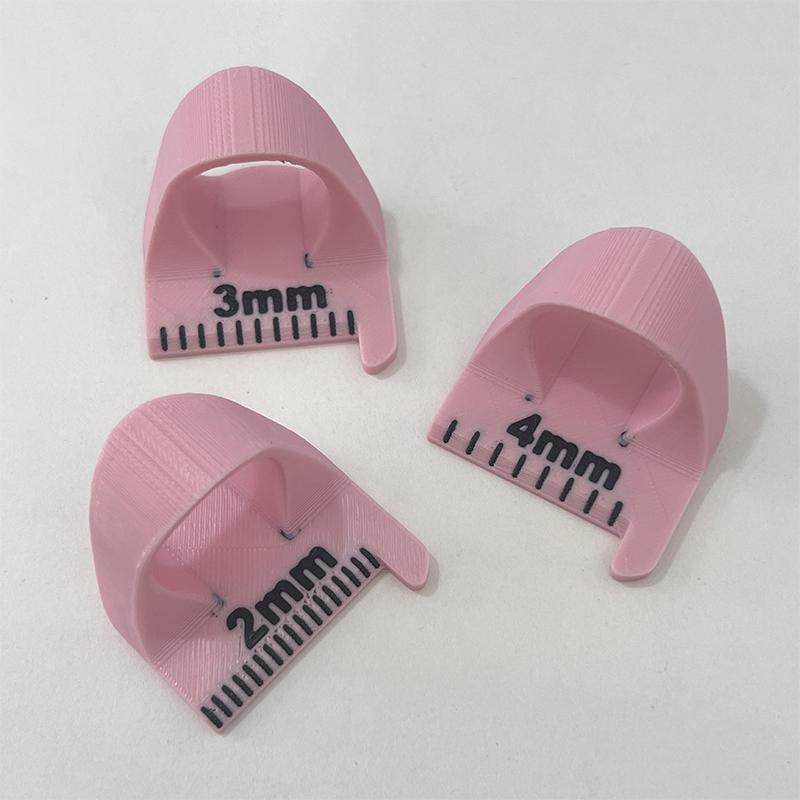 

3Pcs/Set Sewing Needle Gauge Measuring Tool Finger Ruler Sewing Template For Equal Stitches Finger Protector With A Scale розовый