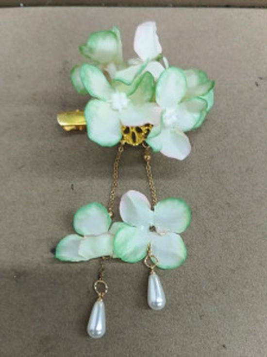 

Элегантная цветочная заколка для волос с жемчугом и кисточкой-каплей воды для женщин