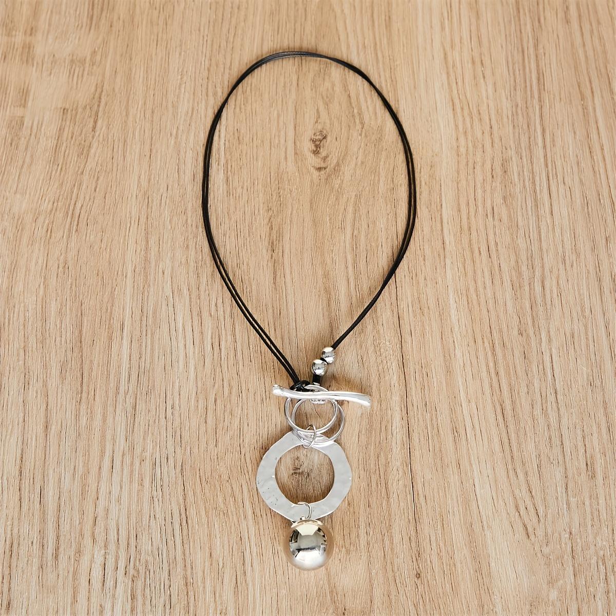 Винтажное ожерелье с подвеской из кожаного шнура с геометрическим узором — фото 4