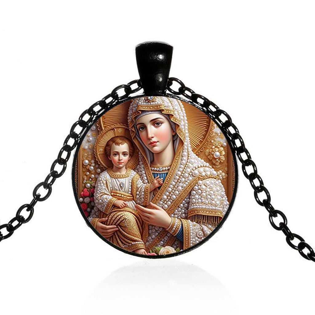 Diese Anhängerkette mit der Jungfrau Maria und dem Jesuskind ist ein religiöses Accessoire, das für den täglichen Gebrauch geeignet ist.