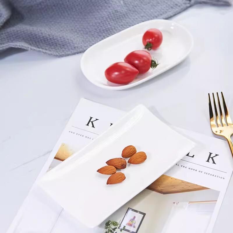 Kang Fu Tao White Ceramic Towel & Soap Dish