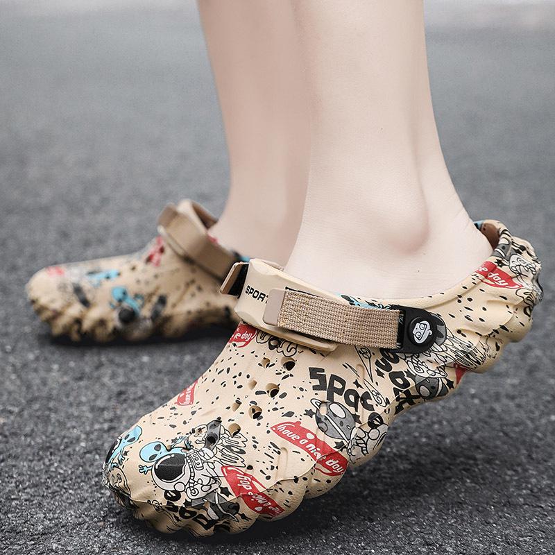 Sandale EVA cu talpă groasă și imprimeu graffiti pentru bărbați: Încălțăminte versatil cu găuri pentru vad și plajă