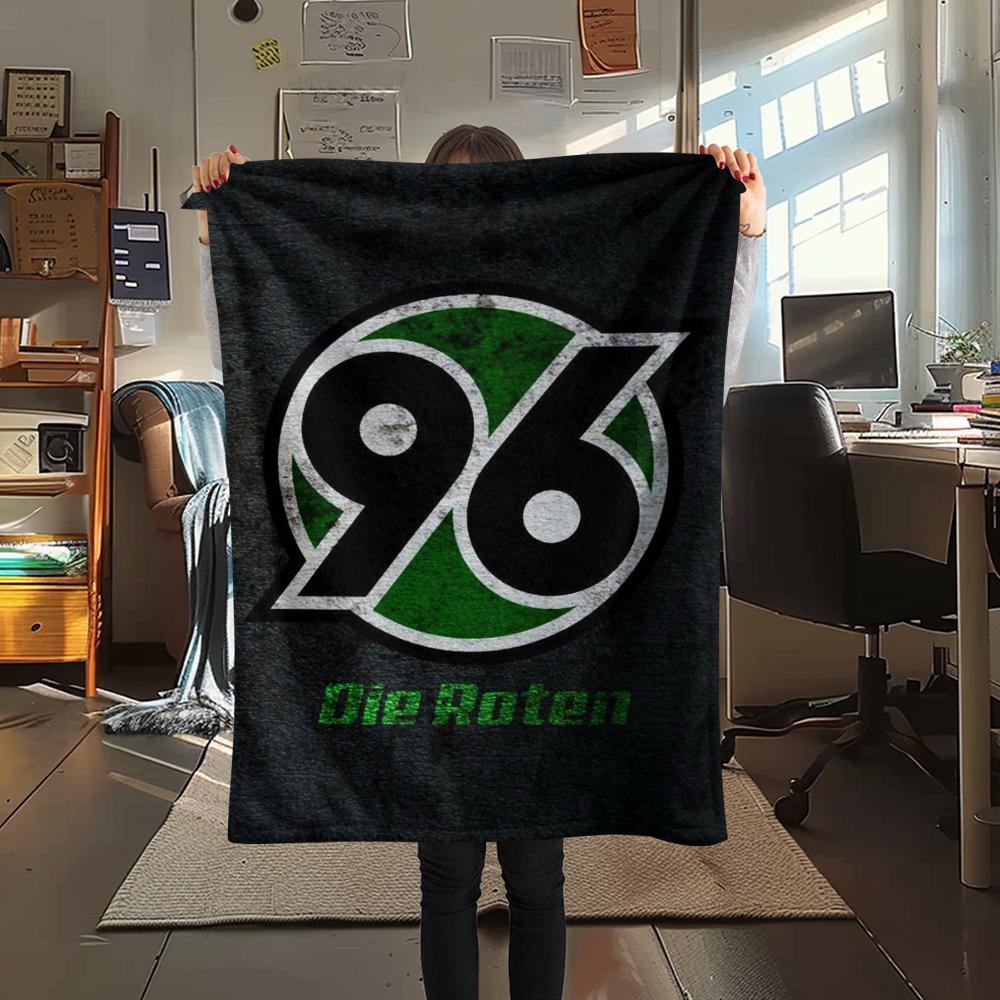 1pc Hannover 96 Print Flannel Blanket, High Quality Comfortable for All Seasons, Home Decor, Warmth and Comfort, Perfect for Christmas Gifts58