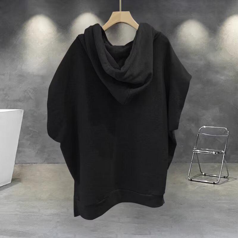 Men's Hong Kong Style Hooded Vest: Trendy Zipper Slit Design, Sleeveless, Loose, and Versatile Outerwear