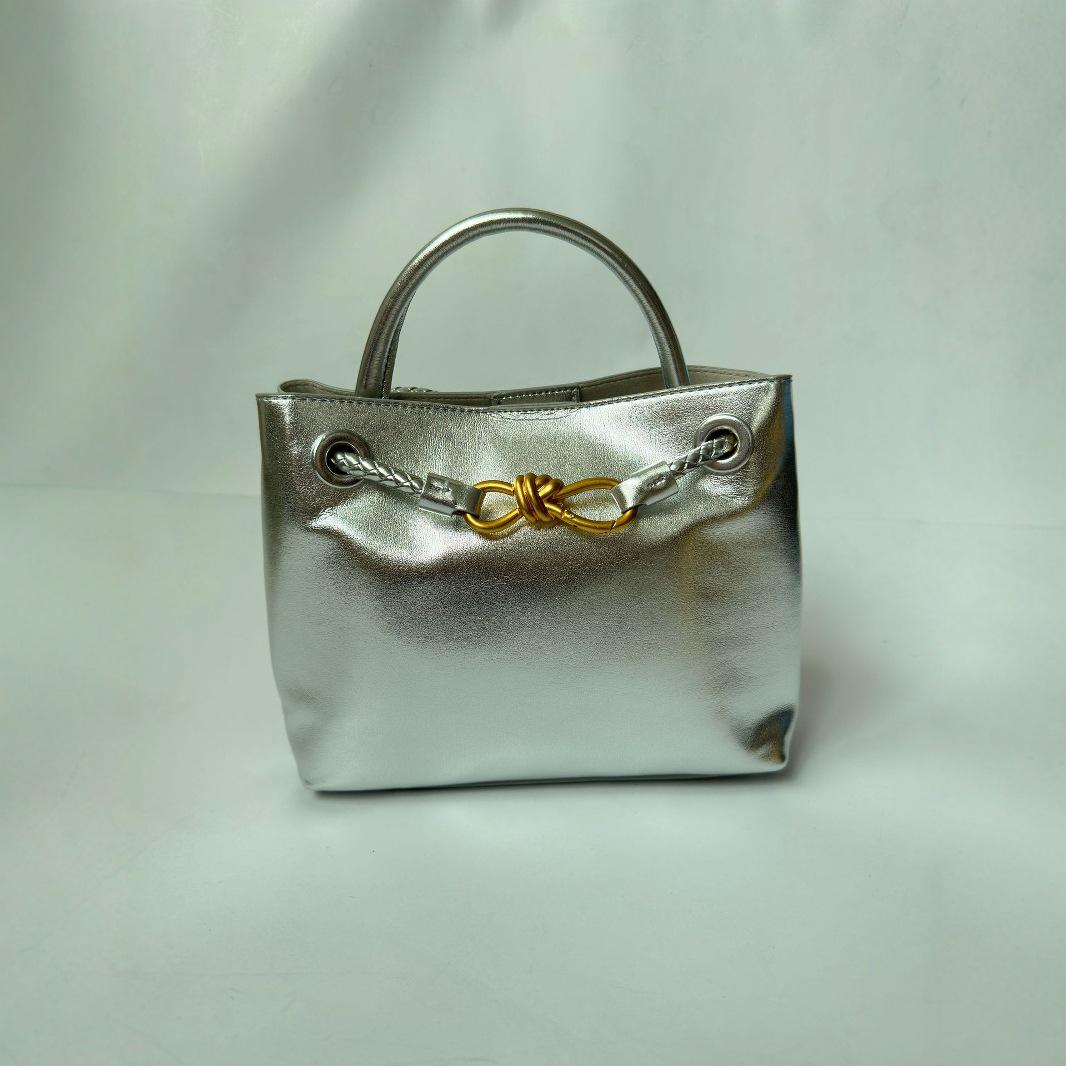 

24 Осень/Зима Andiamo Bow Woven Commuter Tote Bag - Большая вместимость 25*9*19cm серебряный