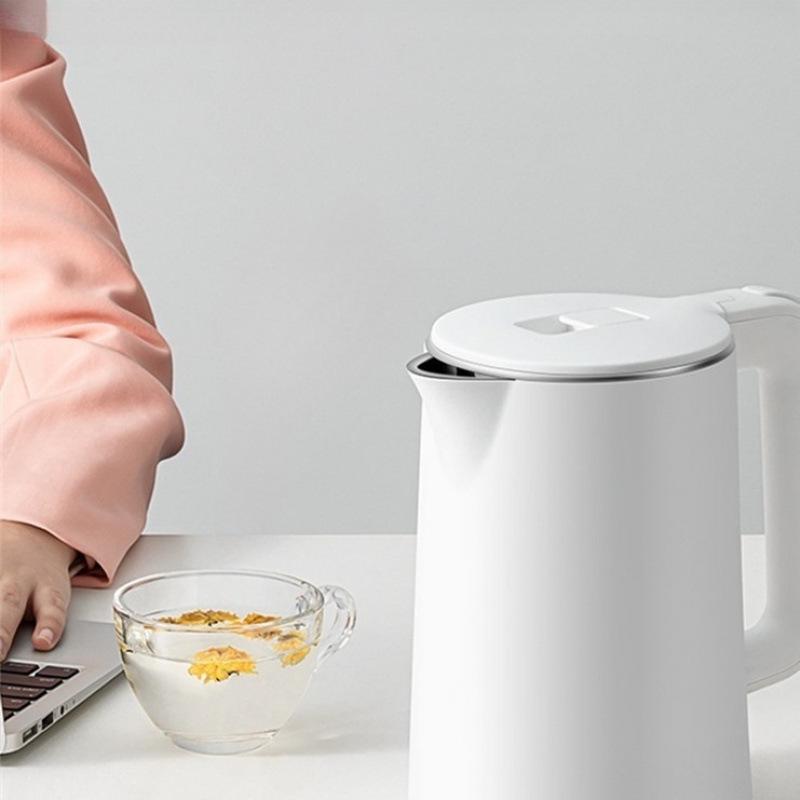 Compact Electric Kettle with Quick Boil, Large Capacity, and Insulation