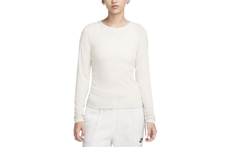 

Nike T Shirts Women s White Crew Neck Moderate Straight Fit FB8718-104 M