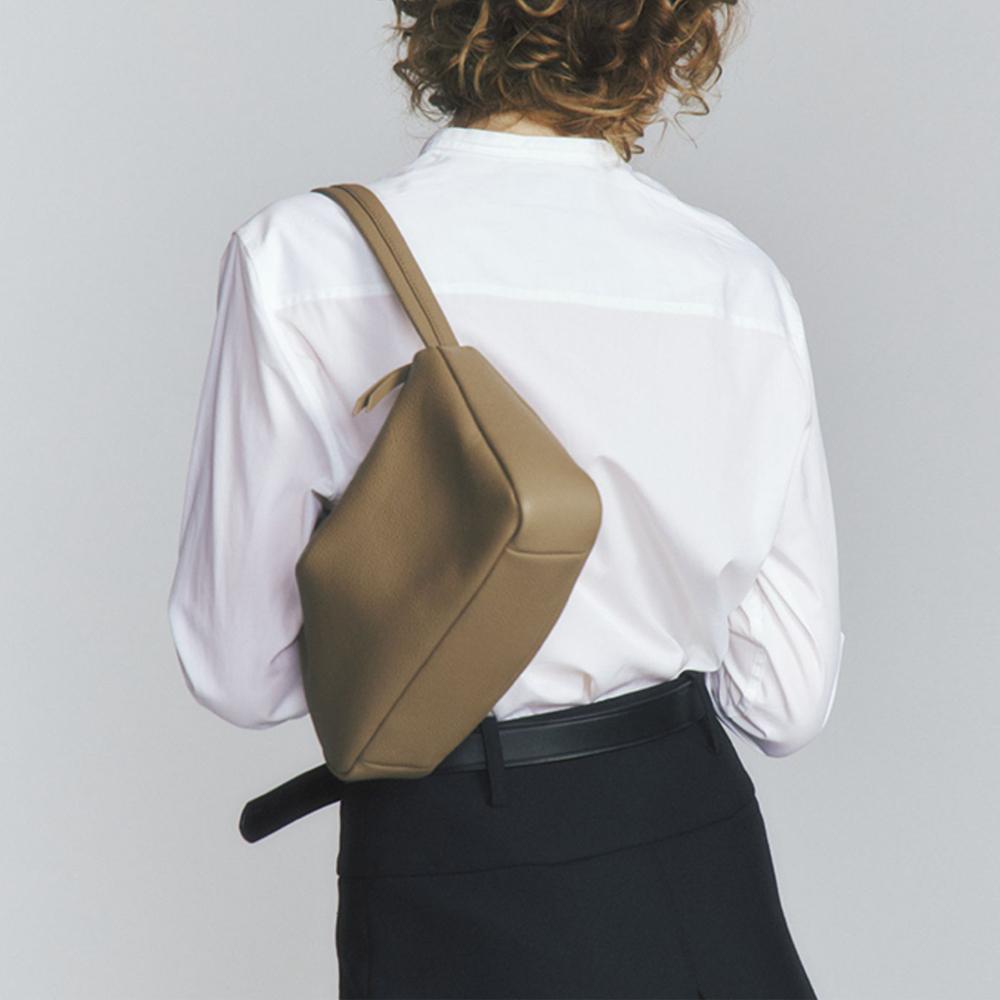 Retro Cowhide Leather Shoulder Bag for Women Luxury Designer Underarm Bag Fashion Daily Commute Handbag