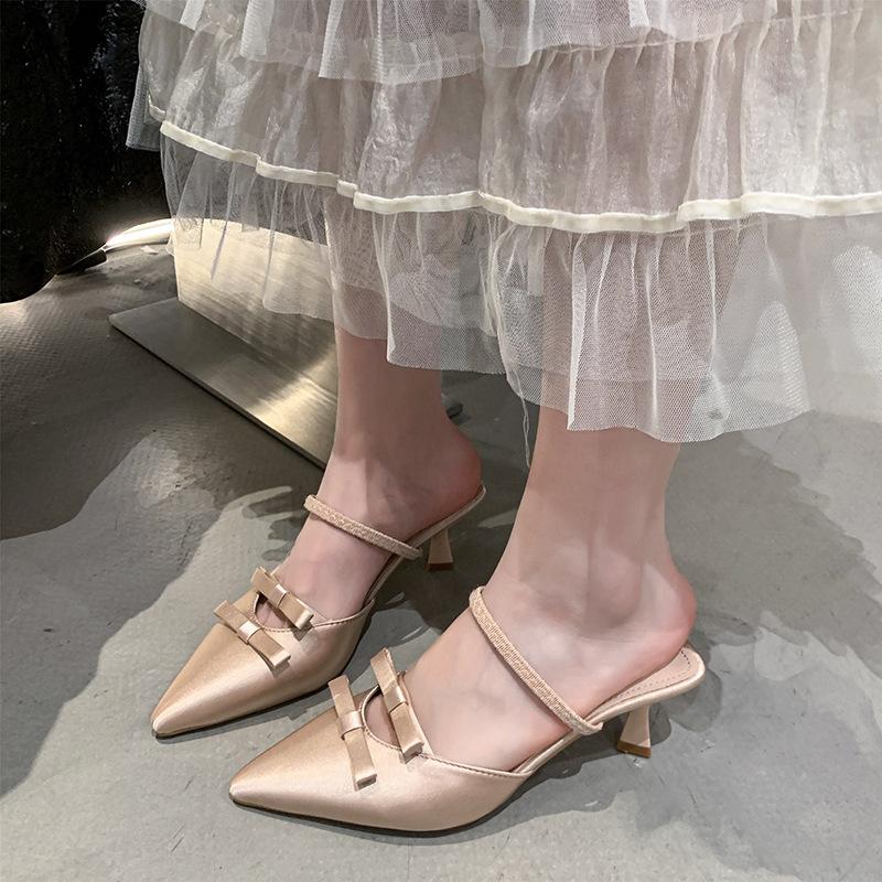 

Summer new gentle wind bow bag head slippers women wear sandals daily casual 40 шампанського
