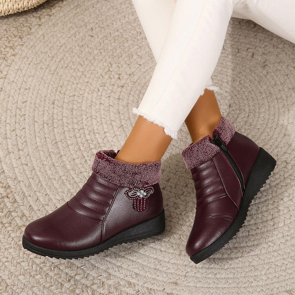 Warm Mother Cotton Shoes 2025 Velvet Boots Women's Short Boots Soft Sole Non-slip Lazy Leather Shoes Middle-aged and Elderly Women's Shoes