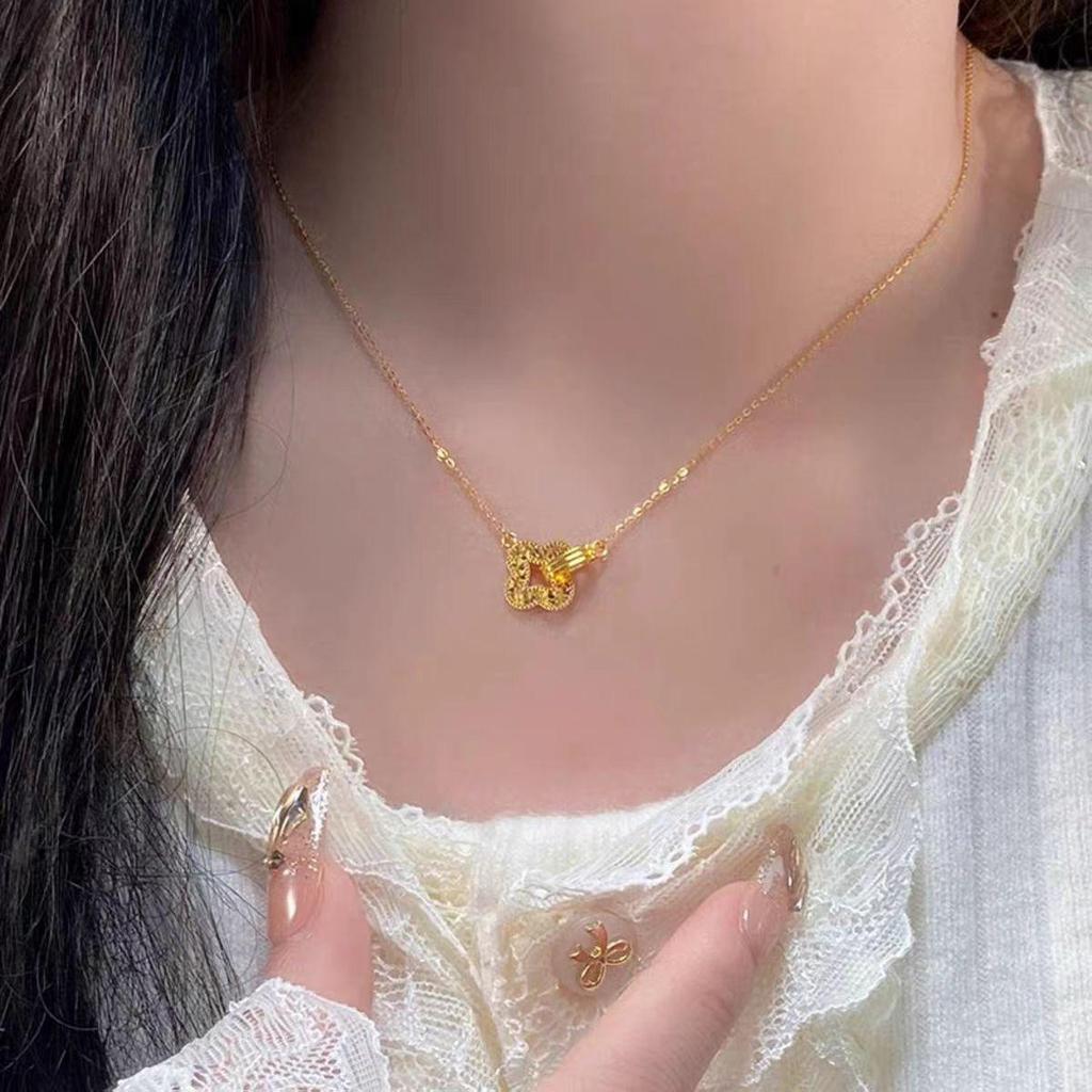Crushed Ice Clover Necklace & Bracelet Set: Elegant Gift for Girlfriend
