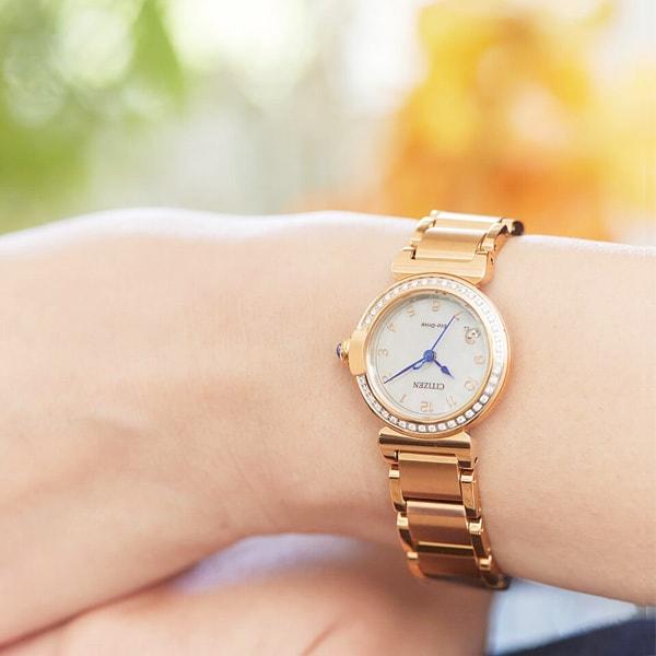 Citizen Women's EM1123-89D ( Watch L CITIZEN L Round Collection Eco-Drive) Watch Stainless