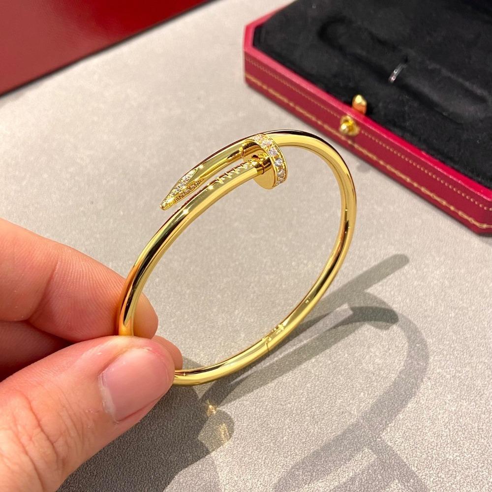 V Złoto Wersja Wysoka Klasyczny Gwoźdź Główka i Ogon z Diamentami Bransoletka dla Pary Grubo Platerowana 18K Różowe Złoto Lekki Luksus