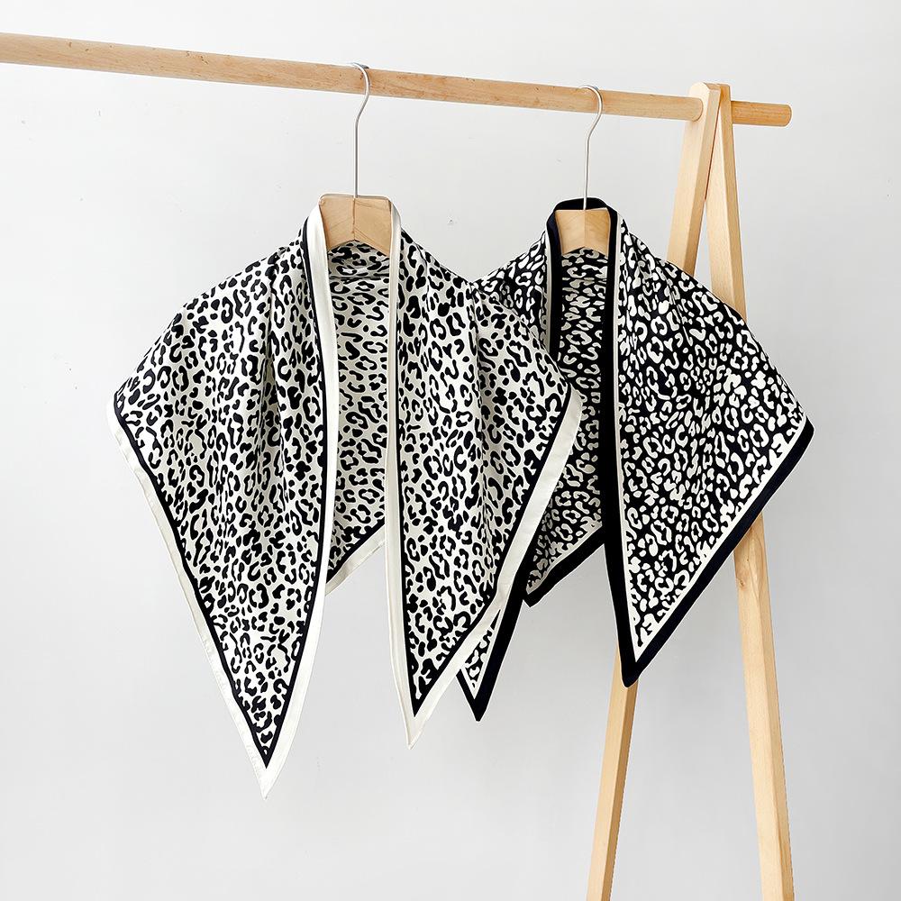 Japan and Korea Light Luxury High-end Big Triangular Scarf Female Leopard Print Silk Scarf Twill Silk Versatile Scarf Shoulder Workplace Scarf Women