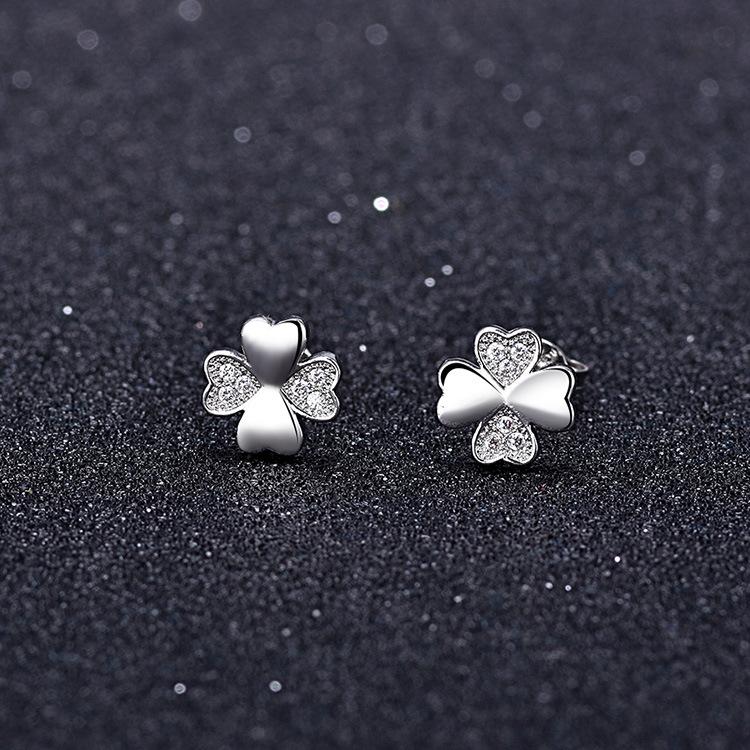 Anti-allergic Four-leaf Clover Earrings Floral Diamond-set Fashionable Flowers Full Diamond Earring Decoration