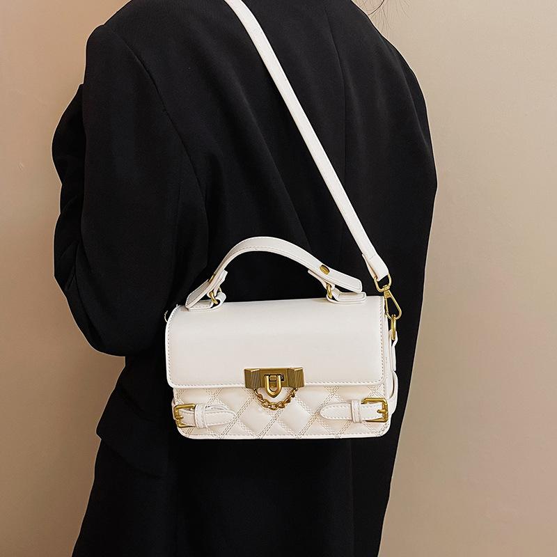 Rhombus bag handbag bag 2025 new trendy retro versatile small square bag women's winter high-end versatile messenger bag