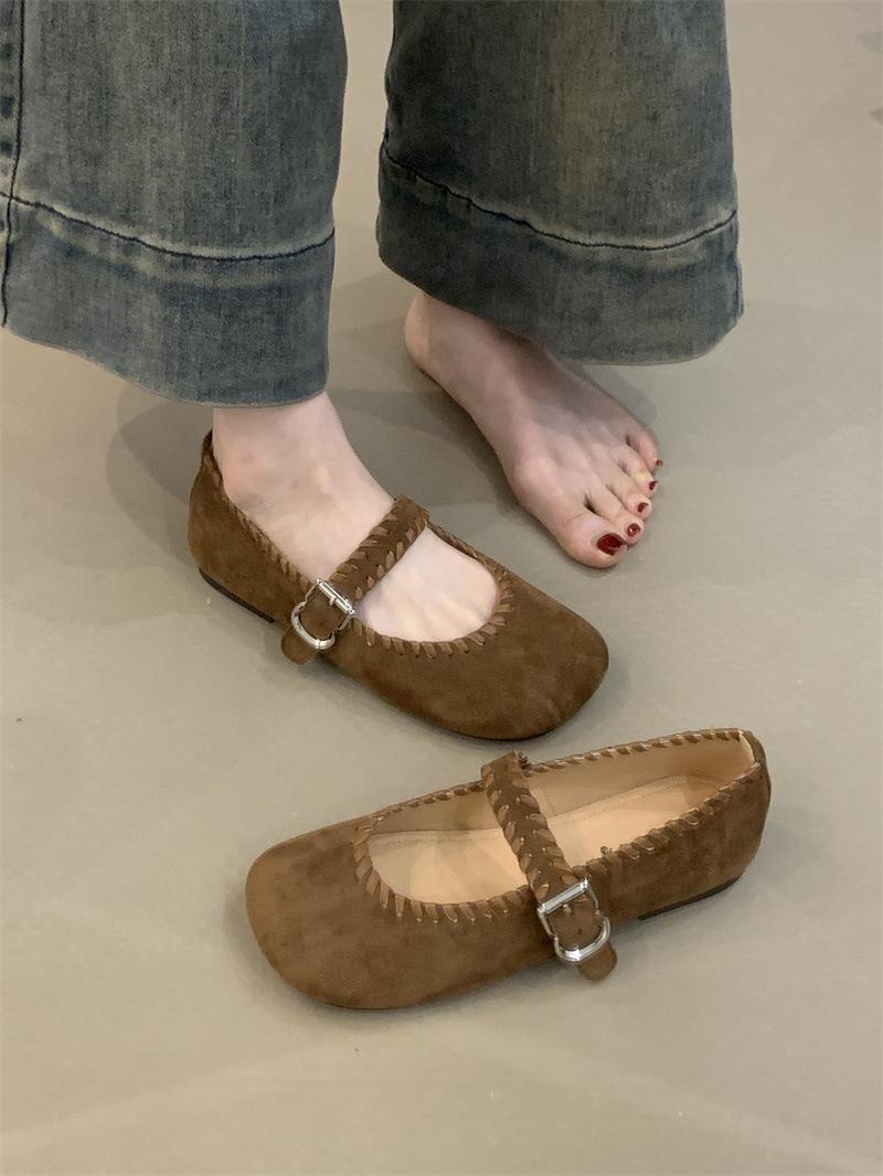 

Retro Mary Jane shoes 2025 new French gentle evening breeze woven versatile square head shallow mouth one-word buckle ballet shoes 39
