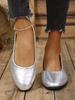 Spot 2025 spring new flat-soled single shoes large size women's lazy shallow mouth soft-soled Doudou shoes