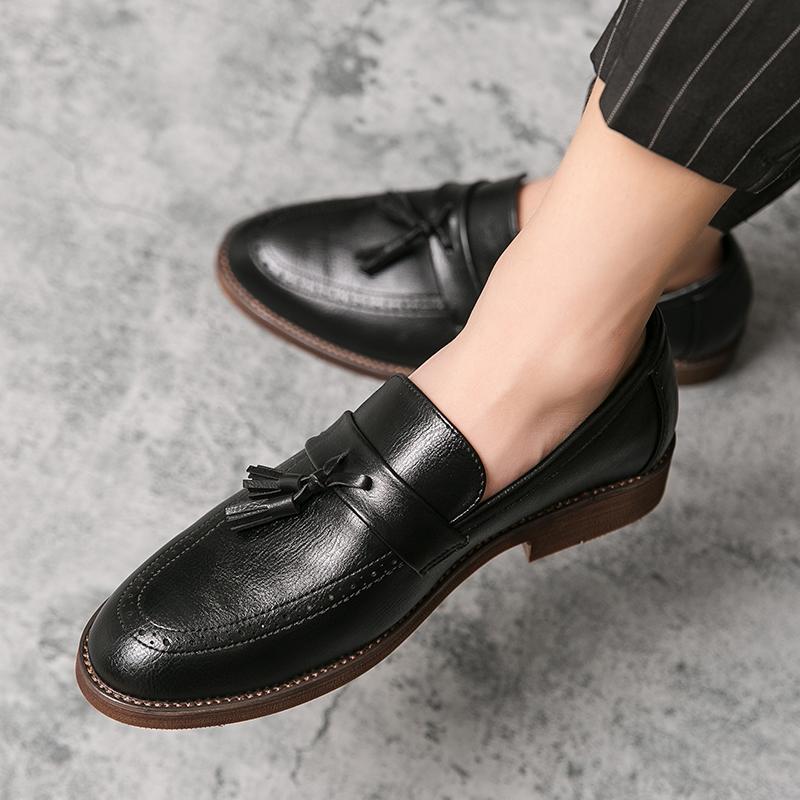 Fashion Brand Men's Tassel Loafers Leather Slip on Casual Non-slip Business Dress Shoes Men Handmade Wedding Party Office Fashion Shoes