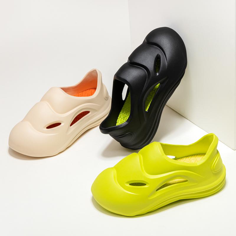 Fashion New Couple's Slippers Non-Slip Light Home Shoes for Men and Women Soft Comfort Beach Shoes Outdoor Waterproof Shoe Mens Slipper