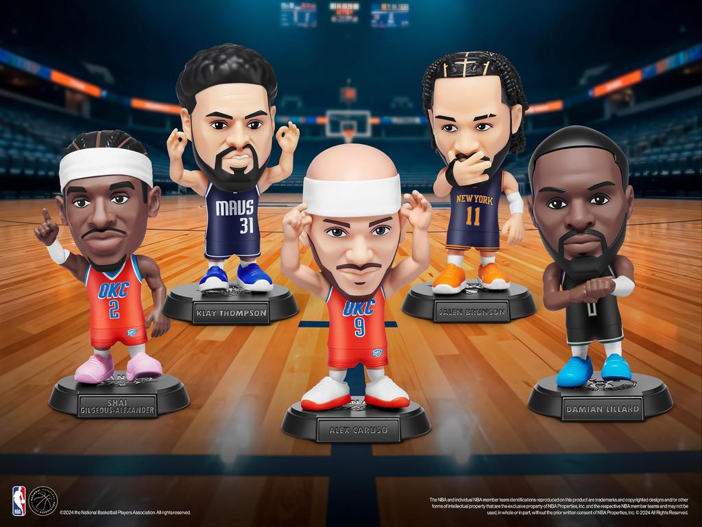 ZURU Surprise NBA Baller Series 25-Piece Set. NBA Licensed Collectible. Surprise Unboxing Basketball Collectible Sports Toy. Ages 3+ (2 Capsules).