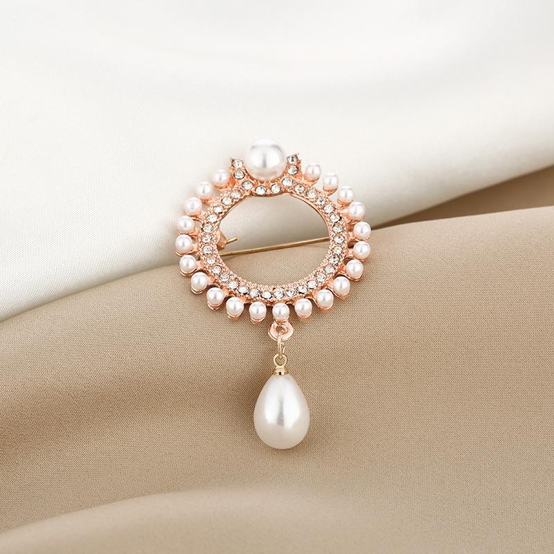 

Национальная жемчужина горный хрусталь брошь женский универсальный кардиган свитер куртка корсаж булавка аксессуары