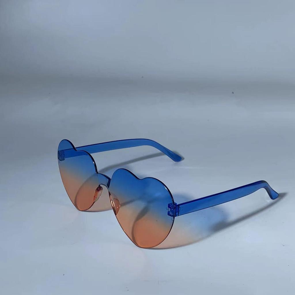 Transparent Heart-Shaped Jelly Sunglasses for Men & Women - European & American One-Piece Design