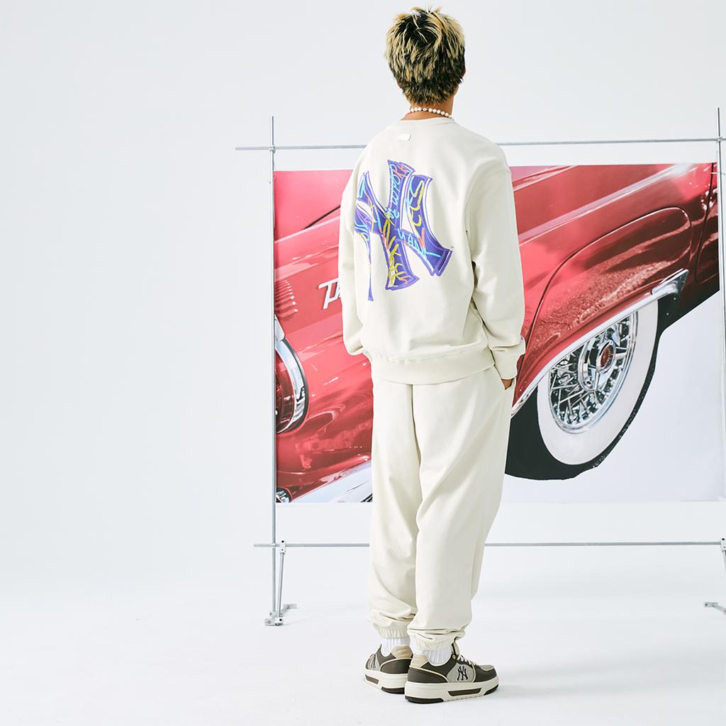 New MLB New York Yankees Basic Collection 24FW Crew Neck American Style Sweatshirt Unisex Cream 3AMTB1344-50CRD