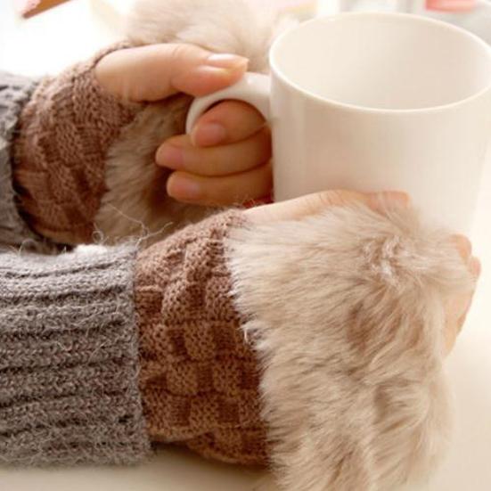 1 Pair Outdoor Winter Hand Warmer Breathable Girl Half Finger Gloves Mittens