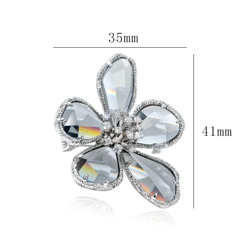 Fashion Luxury Crystal Flower Brooches for Women Corsage Lapel Pins Elegant Wedding Party Jewelry Accessories