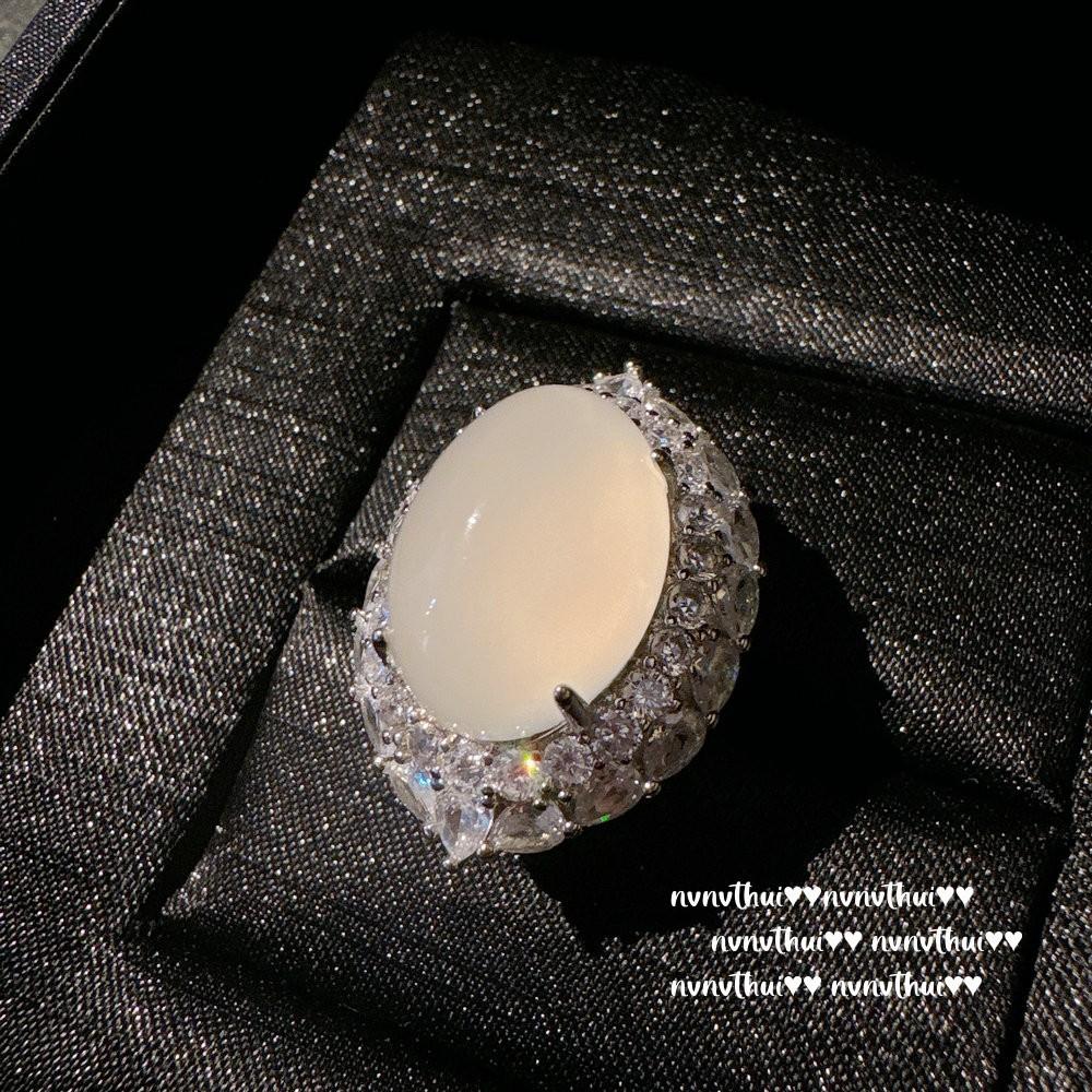 Lychee Frozen Egg-Shaped White Chalcedony Iris Gem Necklace, Water Spirit, Concubine Smile White Chalcedony Flower Earrings