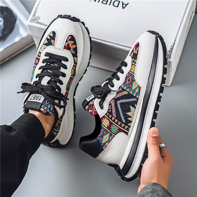2025 Men's Sneakers Thick Bottom Non-Slip Loafers Fashion Shoes for Men Sports and Leisure Wear-resistant All-match Casual Shoes