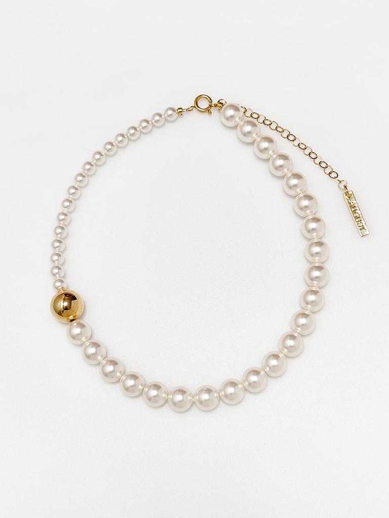 August Harmony Pearl Necklace Gold
