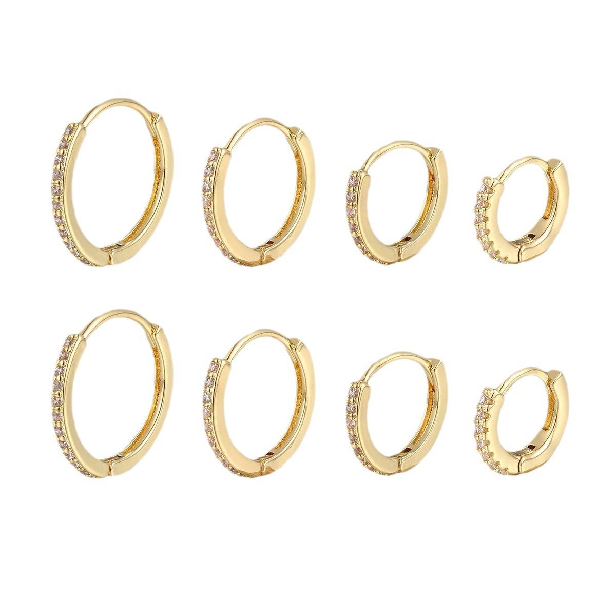 

Подходит для повседневной носки осенью и зимой, а также в качестве подарка на праздники. Набор из 8 элегантных и простых сережек для женщин. Высокое качество. золотистый