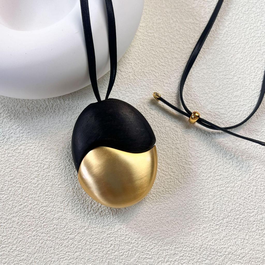 Ebony Wood Leather Cord Necklace: Luxury Long Color Block Pendant for Autumn/Winter Sweaters