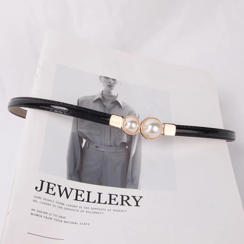 

Adjustable Women s Patent Leather Skinny Belt - Versatile Waist Decoration for Dresses, Sweaters, and Suits