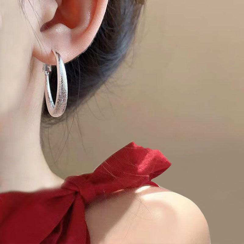 Super Flash Matte Plain Ring Earrings Light Luxury High-End Sense Simple Personality Earrings Fashionable Versatile Cold Feeling Earrings