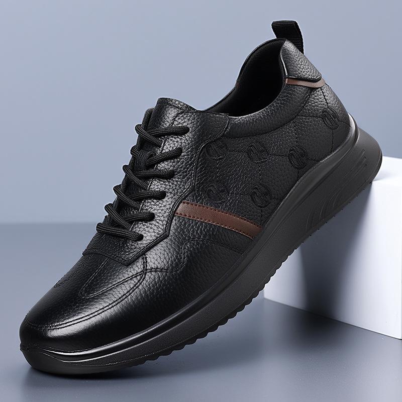 New Shoes for Men Genuine Leather Shoes Fashion Flat Casual Sport Shoes Street Comfortable Lace-up Sneaker