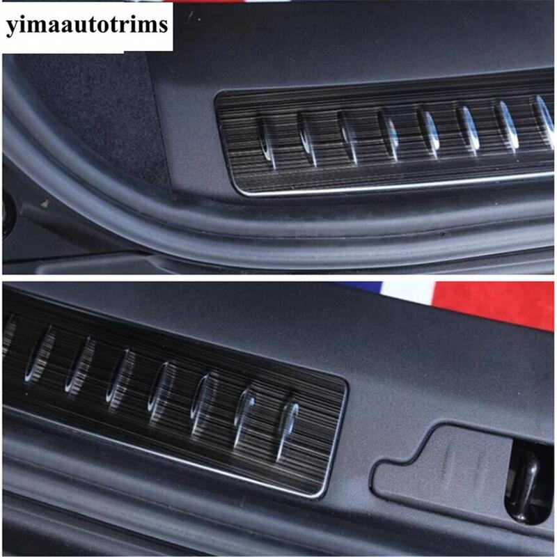 

Rear Trunk Door Sill Plate Guard Pad Skid Trim For Land Rover Range Rover Velar 2018 - Stainless Steel Interior Accessories