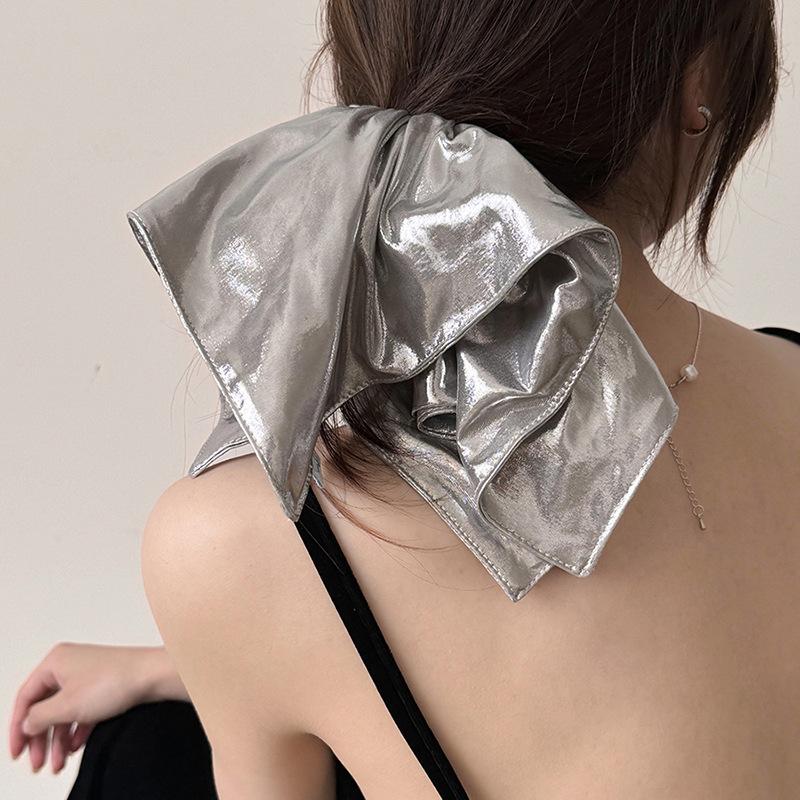 

Серебристая квадратная плиссированная резинка для волос в виде толстой кишки, интернет-знаменитость 2025, новая повязка на высокий хвост для женщин, резинка для волос с высокой эластичностью