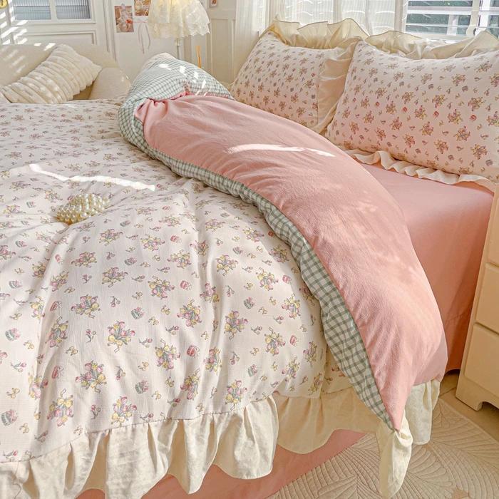 4pcs  Korean Lace Duvet Cover Set (1*Duvet Cover + 2*Pillowcase, Bed Sheet/fitted Sheet), Pink Checkered Print Bedding Set