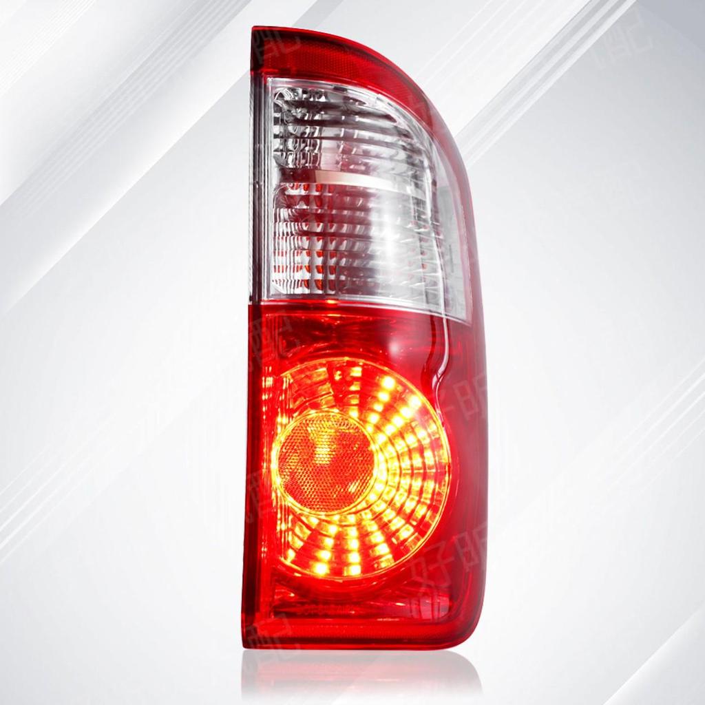 Toyota Tundra 2004-2006 Rear Tail Light Assembly Brake Light 81560-0C040