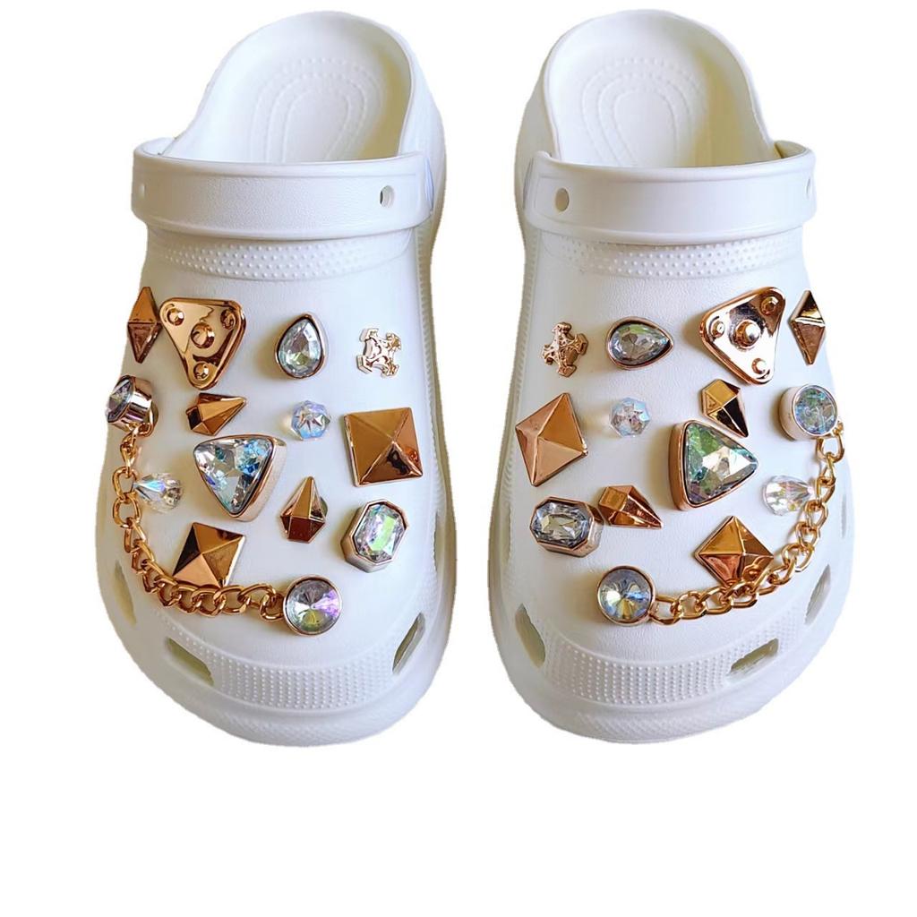 Neue Lochschuhe Gartenschuhe Accessoires DIY Kette Strass Edelstein Set Abnehmbare Dekoschnalle Schuhschnalle
