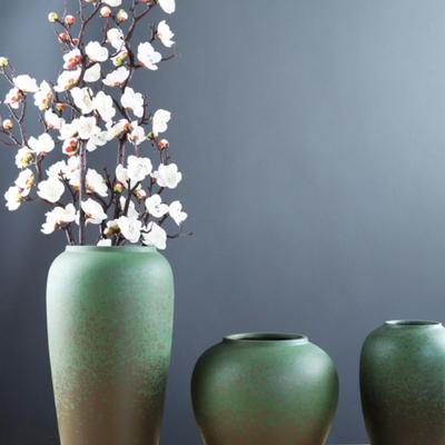 Retro Terracotta Pottery Vase for Fresh or Dried Flowers - Ideal for Living Room, Hotel, Clubhouse, or Entrance Decoration