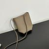 Row wind niche imported first-layer cowhide commuter mini bucket bag minimalist wind shoulder portable oblique span mobile phone bag