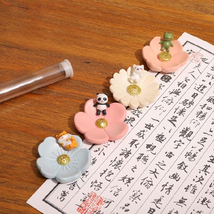 Flower Shape Resins Censers Holder Cute Animal Statue Incenses Burners PlateTray  for Mindfulness and Home Decoration