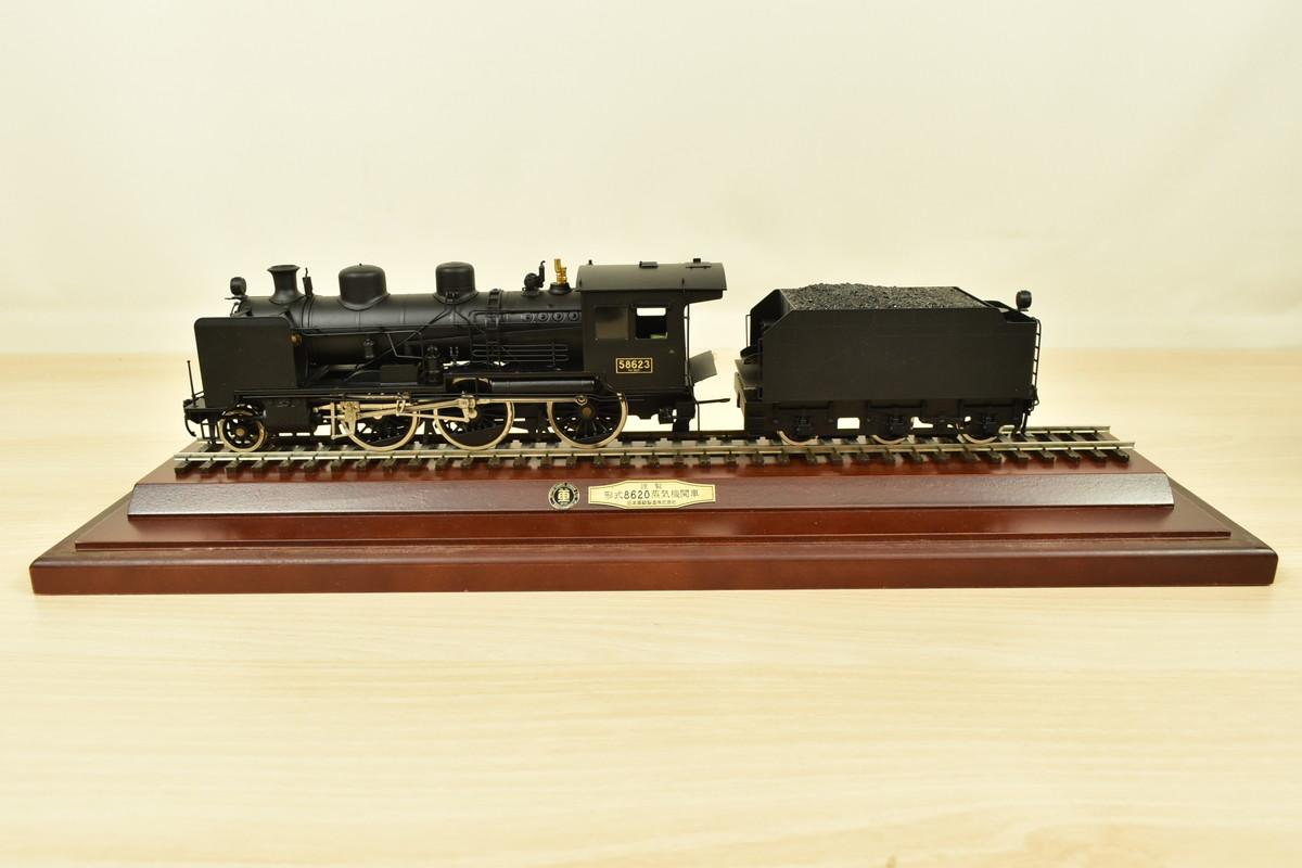 Nippon Sharyo 8620 Steam Locomotive Display Model with Base & Case from Japan