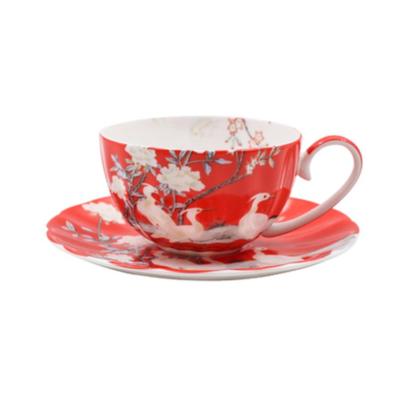 Sada šálků a podšálků na kávu v britském stylu Porcelánové odpolední čajové soupravy Luxusní dárkové kostky Čína Kavárna Svatební dekorace Nádobí